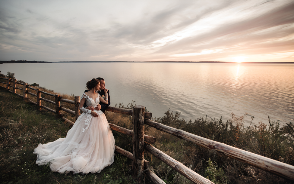 свадьба на берегу