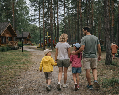 Детские каникулы 2026: чем занять ребенка и как провести время с пользой